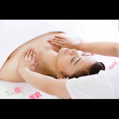 西東京のサロンではフェイシャルケアのスタッフを求人中です